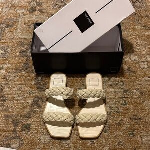 Women's Dolce Vita Ivory Stella Indy Sandals size 7.5